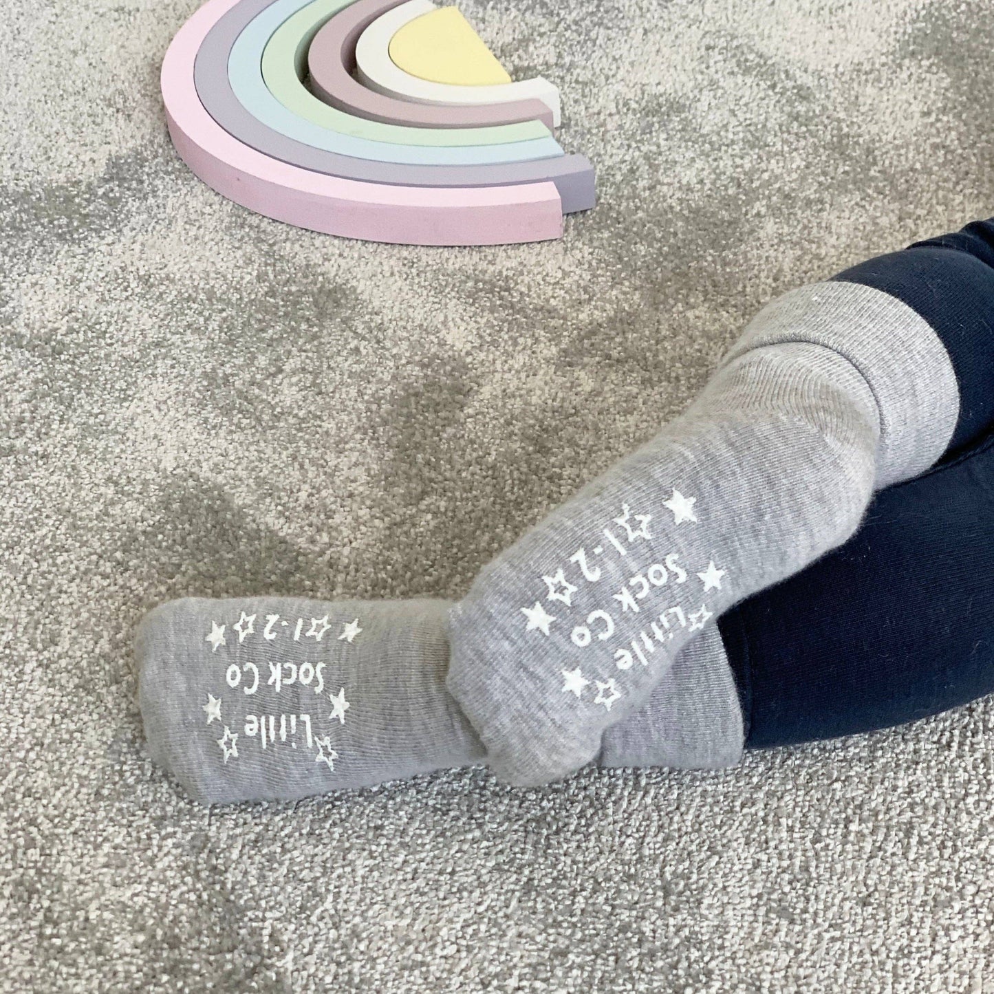 Non-Slip Stay on Baby and Toddler Socks - Grey Sky: 2-3 yrs