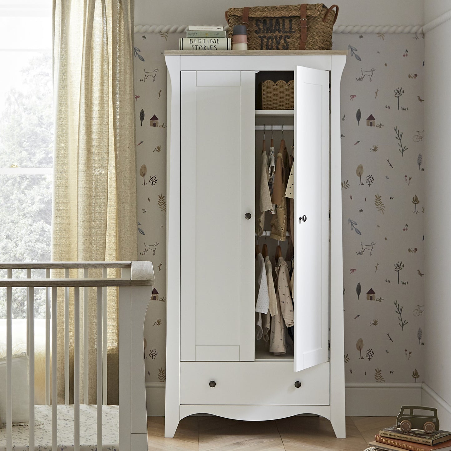 Cuddleco Clara 2 Door Double Wardrobe White