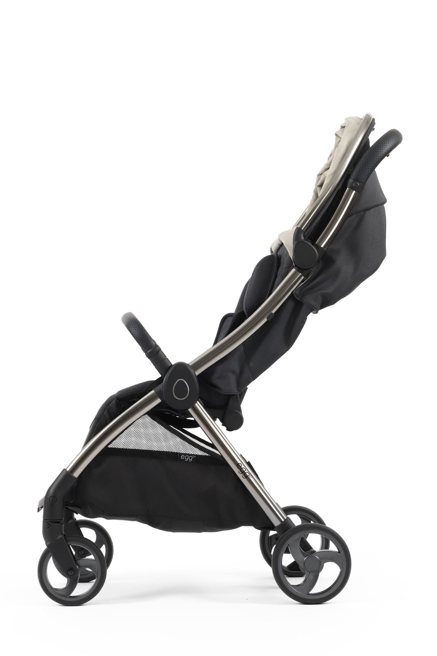 eggZ Stroller- Carbonite Gunmetal chassis